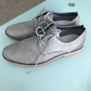 Causual Dress Shoe - Grey size 11 Call it Spring